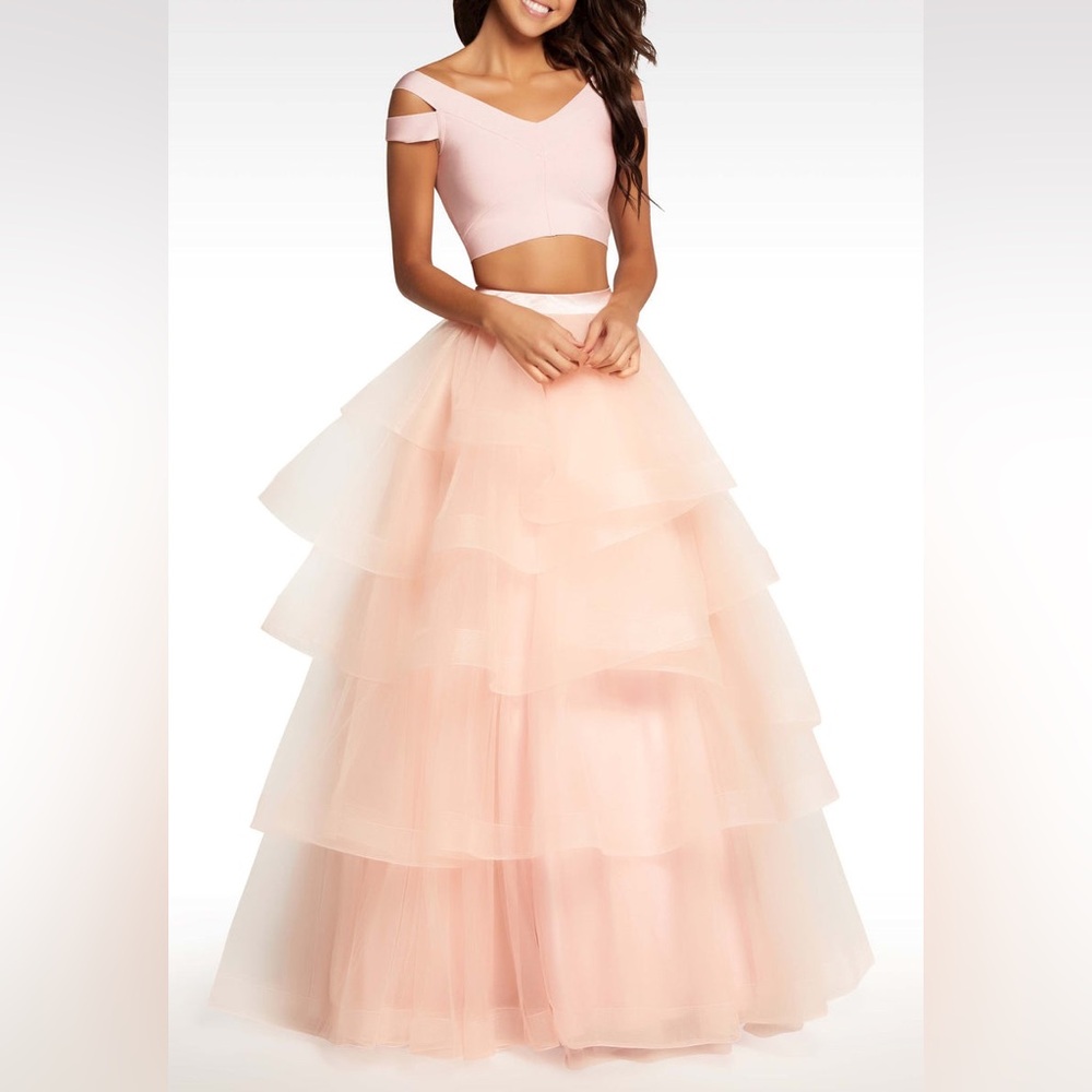 ALYCE PARIS 2 PIECE GOWN    NWT